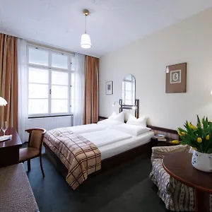 Continental Hotel-pension Bed & Breakfast